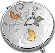 Jardin D'ete. Косметическое зеркало "Три бабочки", арт. 0564, диаметр – 6,4 см., материал – сталь, стекло, эмаль, цвет – серебристый, декор – бабочки.