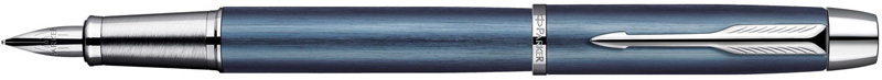 1892551. Перьевая ручка Parker IM PREMIUM Blue Black. Перьевая ручка Паркер с пером из сверхпрочной нержавеющей стали, текстурированный алюминиевый корпус сине-чёрного цвета с хромированными деталями дизайна, ручка со съёмным колпачком.